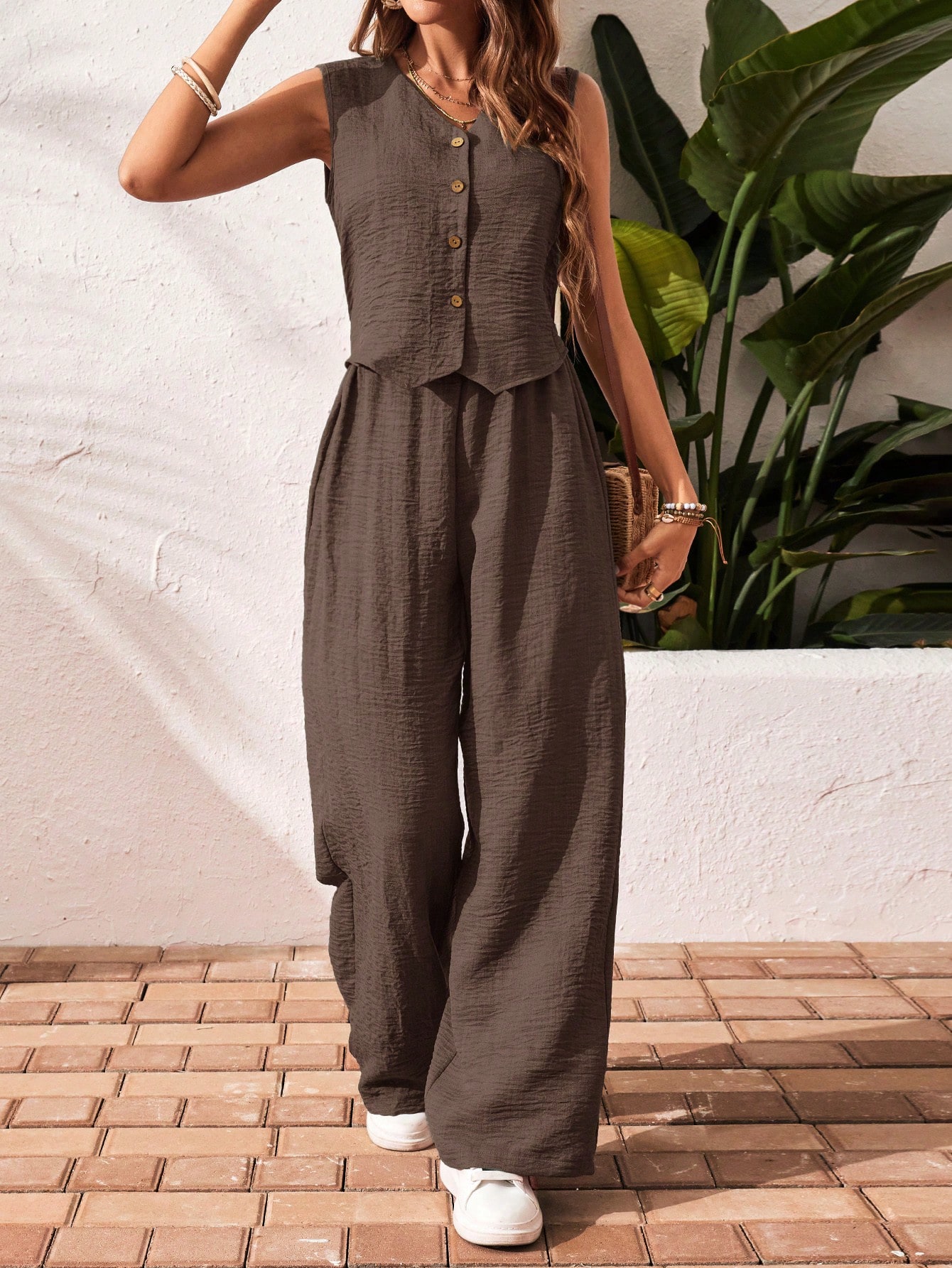 http___img.ltwebstatic.com_images3_pi_2025_03_01_3f_1740798012d720ca7f303051e1db1ee68498af054e SHEIN Frenchy 2pcs Vacation Casual Solid Color Tank Top And Pants Set Brown Summer Holiday Resort - Image 1