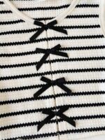 SHEIN Tween Girls' Brown & White Striped Knit Textured Sleeveless Crop Top And Loose Shorts 2-Piece Vacation Casual Outfit, Spring/Summer - Image 2