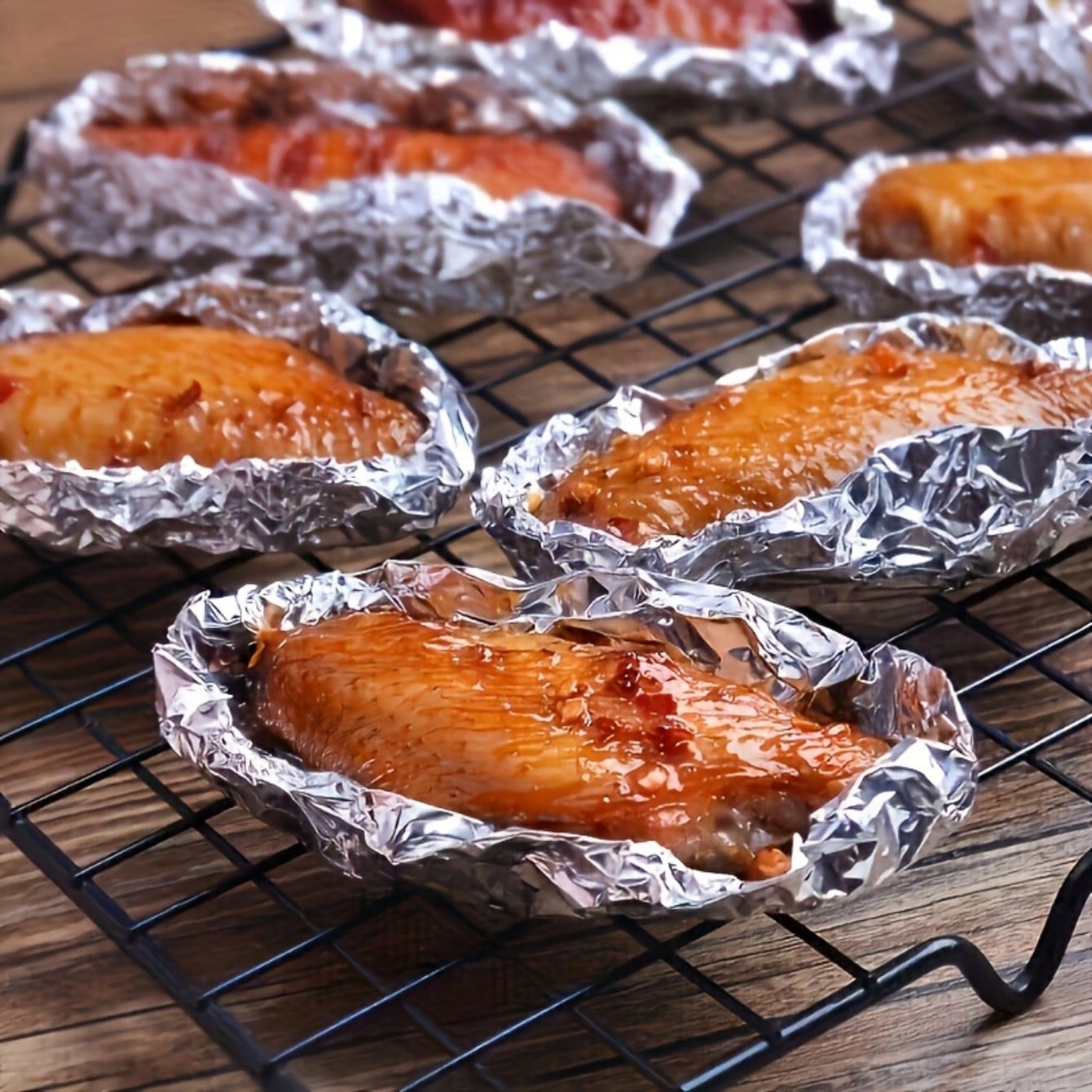 1 Roll 20M Heavy Duty Aluminum Foil - Durable Non-Stick, Suitable For Baking, Grilling And Oven, Ideal For Holiday Cooking And Baking, Food Contact Material, Essential For Holiday Cooking | Heavy Duty Aluminum Foil | Non-Stick Surface, Aluminum Foil Roll - Image 2