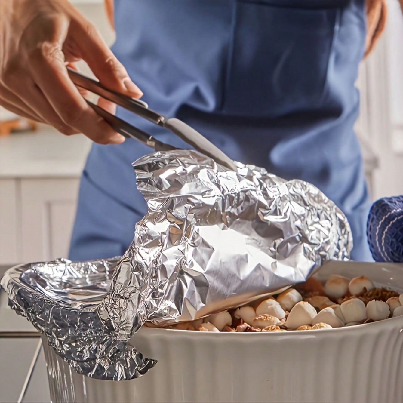 1 Roll 20M Heavy Duty Aluminum Foil - Durable Non-Stick, Suitable For Baking, Grilling And Oven, Ideal For Holiday Cooking And Baking, Food Contact Material, Essential For Holiday Cooking | Heavy Duty Aluminum Foil | Non-Stick Surface, Aluminum Foil Roll - Image 3