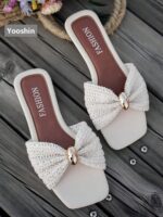 New Arrival Women's Sandals, Flat Square Toe Design, Fresh Bow Accent, High-End Gold-Tone Hardware, Slip-On Style, Lightweight & Comfortable, Mix & Match , Suitable For Home, Spring/Summer Outdoor, Casual Country Vacation, Street Fashion Beach Slippers
