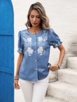 Franclia Elegant And Versatile Everyday Round Neck Open-Front Short-Sleeved Blue Women's Blouse With Floral Print. A Casual Short-Sleeved Button-Down Blouse With An Elegant Floral Print Collar. Suitable For Women's Summer Wear, Beach Wear, Everyday Wear, Parties, Dates, And Work Attire. A Cute Blouse Designed Specifically For Women, Featuring Puff Sleeves, A Short-Sleeved Summer Style Blue Patterned Blouse For Women.Graduation Season Attire, Fashionable Casual Commuter Wear, Business Office Wear, Versatile And Stylish Everyday Casual Wear, Urban Teacher's Professional Attire - Image 4