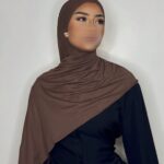 1pc Women's Simple Classic Solid Color Elegant Casual Edged Scarf, Premium Knit Fabric Viscose Jersey Hijabs Scarf, Long Turban Style Headscarf, Suitable For Daily Life, Outings And Gatherings