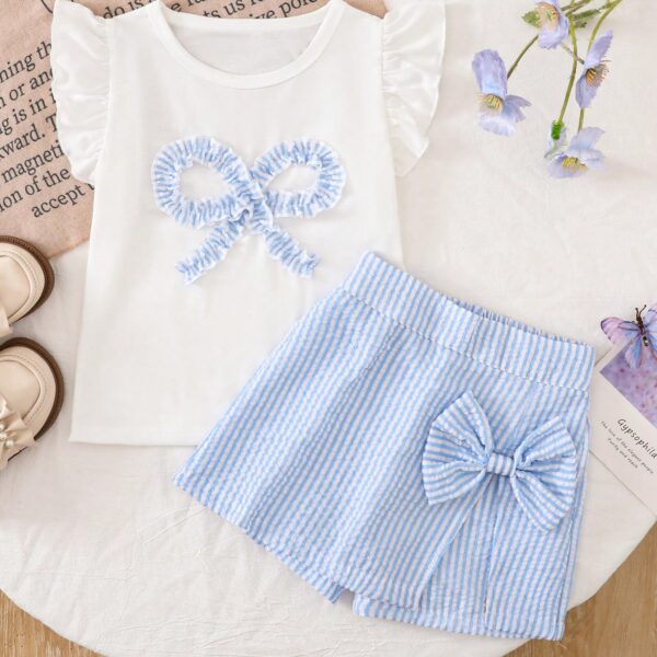 4-7 Years Old Girls' Summer White Flare Sleeve T-Shirt + Blue & White Striped Skort 2-Piece Set, Cute Bow Decor, Fresh & Sweet European Style, Breathable Chiffon Fabric, 2026 New Summer Holiday Outfit For Young Girls