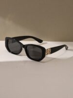 Retro Rectangular Black Plastic Sunglasses, Classic UV Protection Shades For Travel And Beach - Image 2