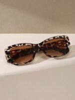 Leopard Print Retro Rectangular Sunglasses, Plastic UV Protection Shades For Travel And Beach - Image 3