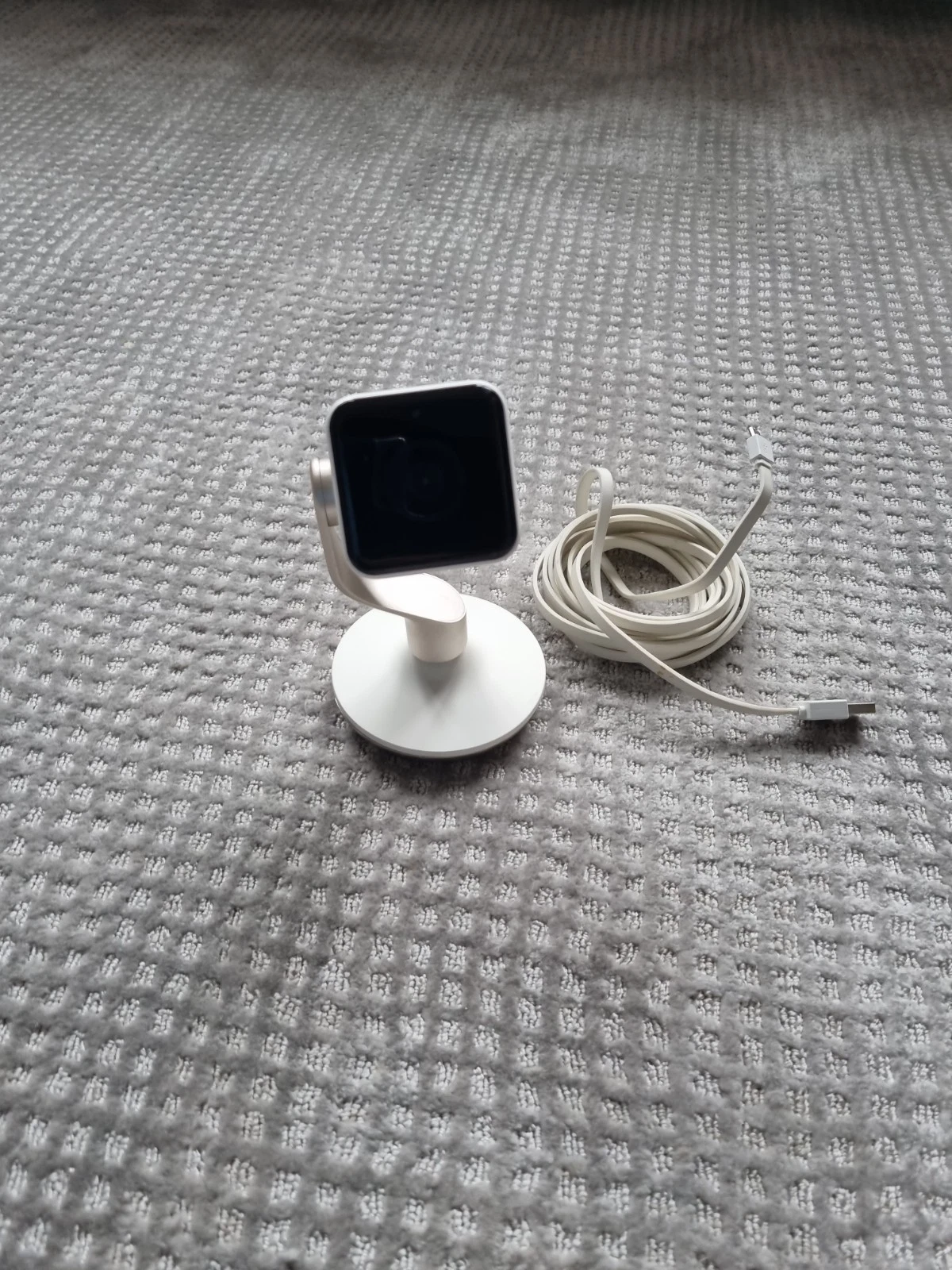 s-l1600 (11) Hive Indoor WiFi Security Camera White Smart Home Camera - Image 1