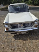 Morris 1100 Classic British Saloon Cream Vintage Collectors Family Car
