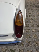 Morris 1100 Classic British Saloon Cream Vintage Collectors Family Car - Image 3